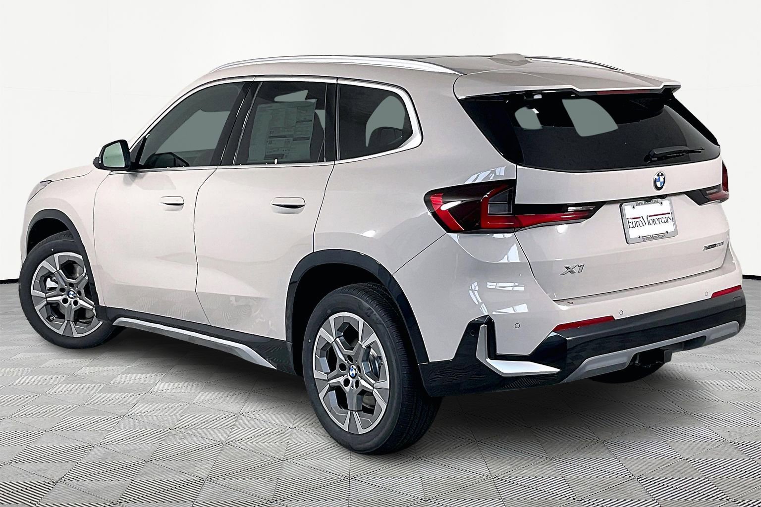 New 2026 BMW X1 xDrive28i image 4