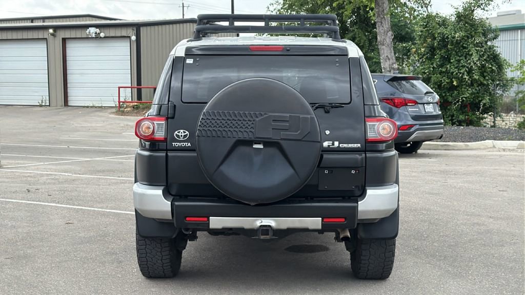 Used 2014 Toyota FJ Cruiser 4WD w/ Convenience Package image 7