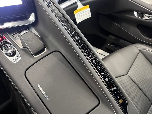 Used 2025 Chevrolet Corvette Stingray Preferred Cpe w/ Z51 Performance Package image 16