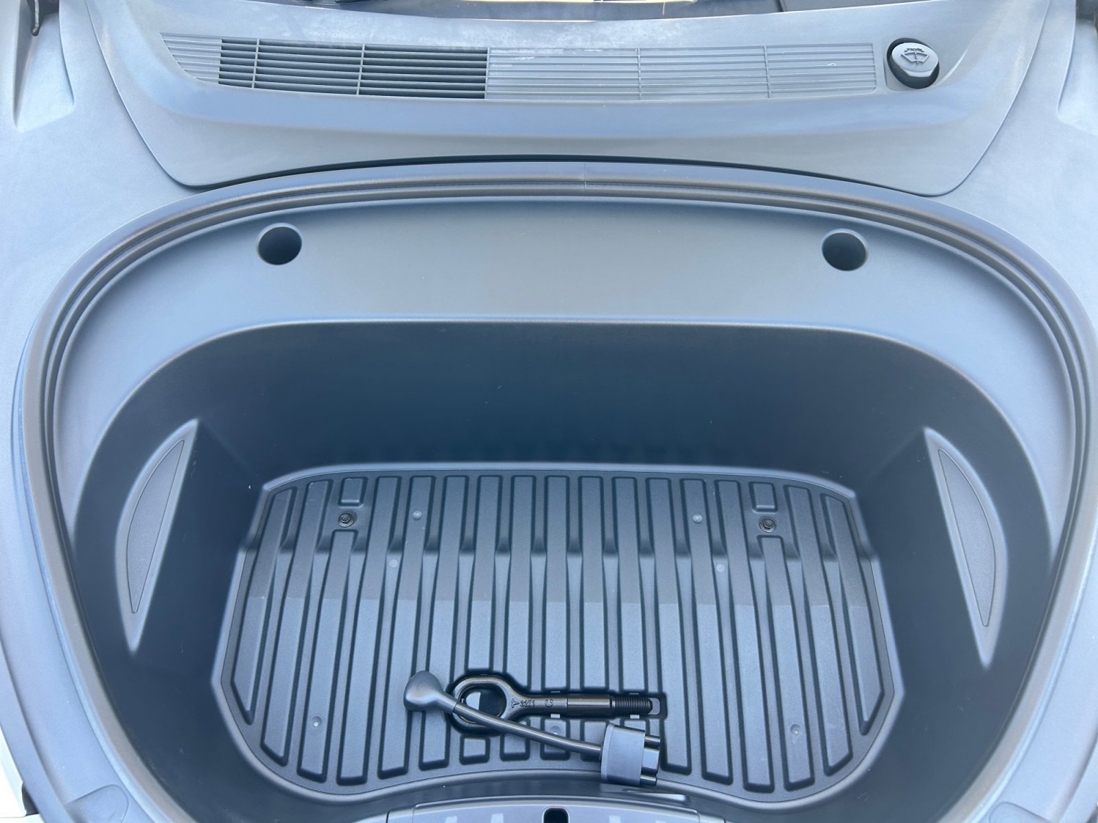 Used 2023 Tesla Model 3 Standard Range RWD image 19