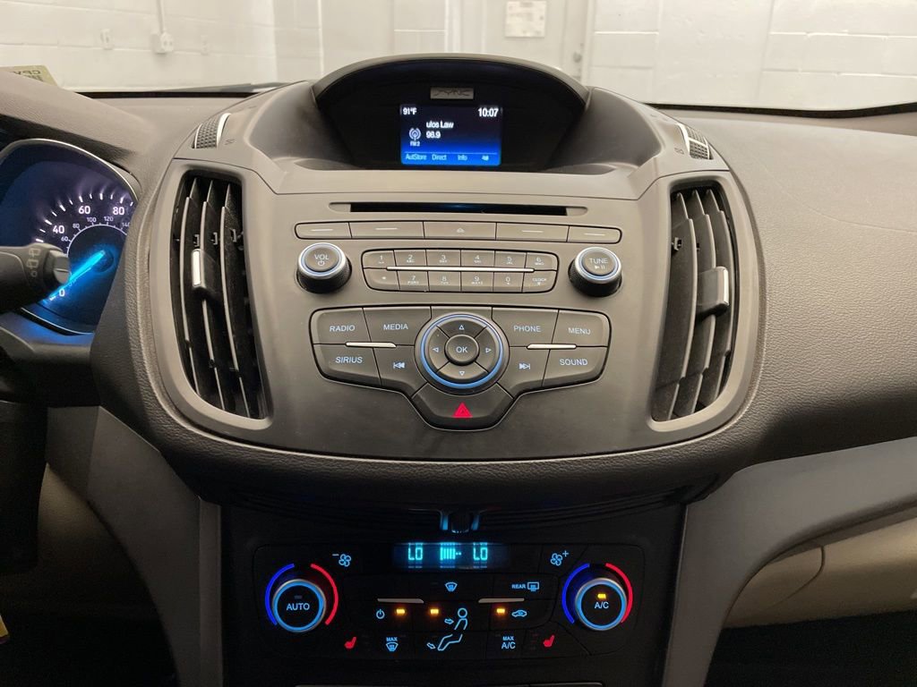 Used 2018 Ford Escape SE image 15