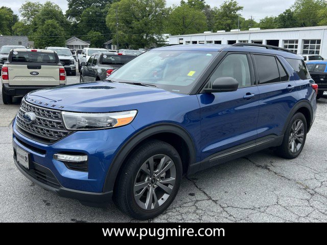 Used 2021 Ford Explorer XLT w/ Equipment Group 202A RWD image 3