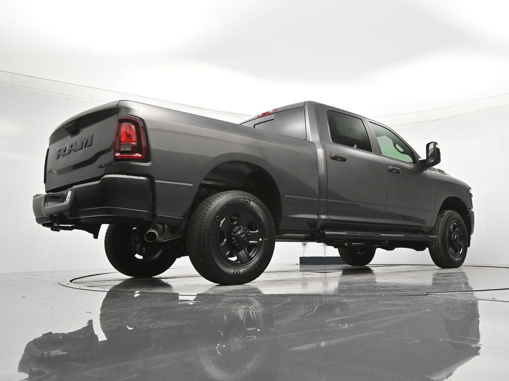 New 2026 RAM 3500 Tradesman AWD/4WD image 40