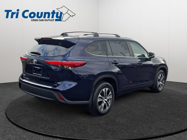 Used 2023 Toyota Highlander XLE FWD image 8
