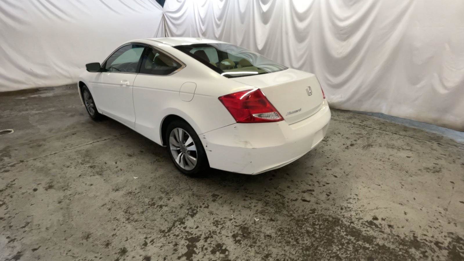 Used 2012 Honda Accord EX-L image 9
