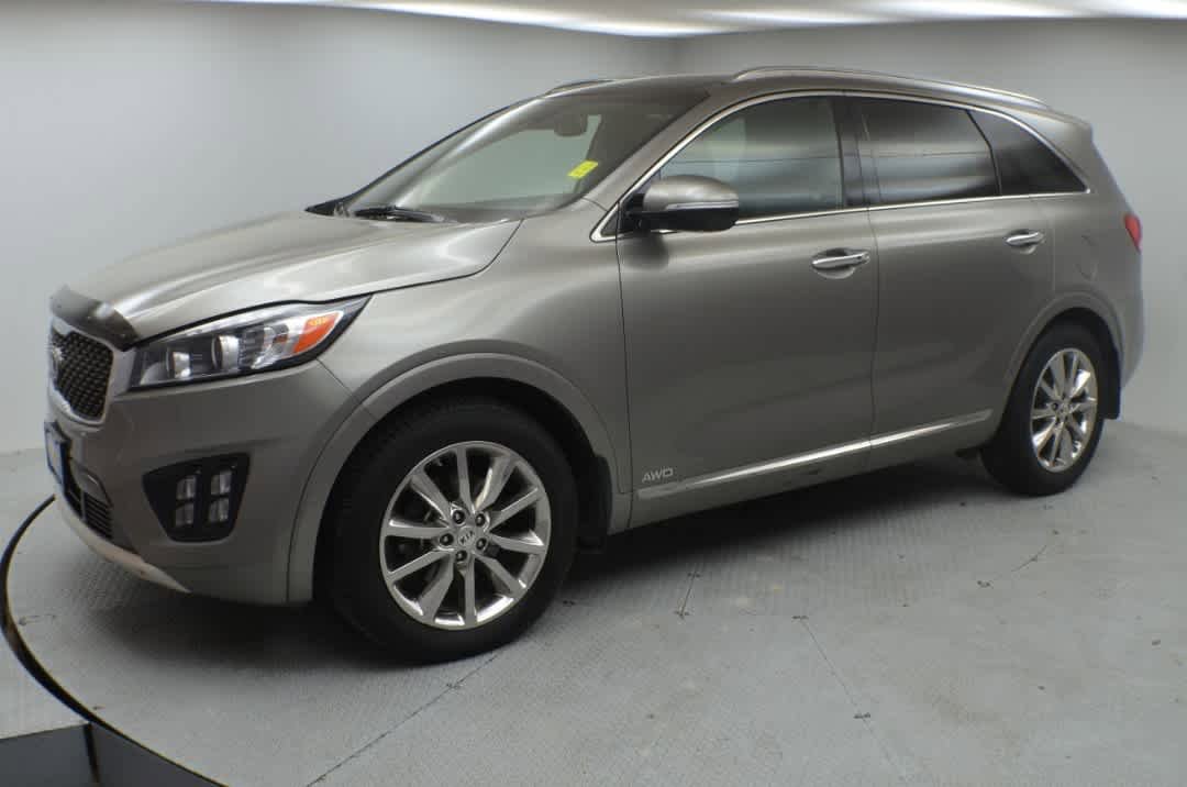 Used 2016 Kia Sorento SX w/ SXL Technology Package AWD/4WD image 5