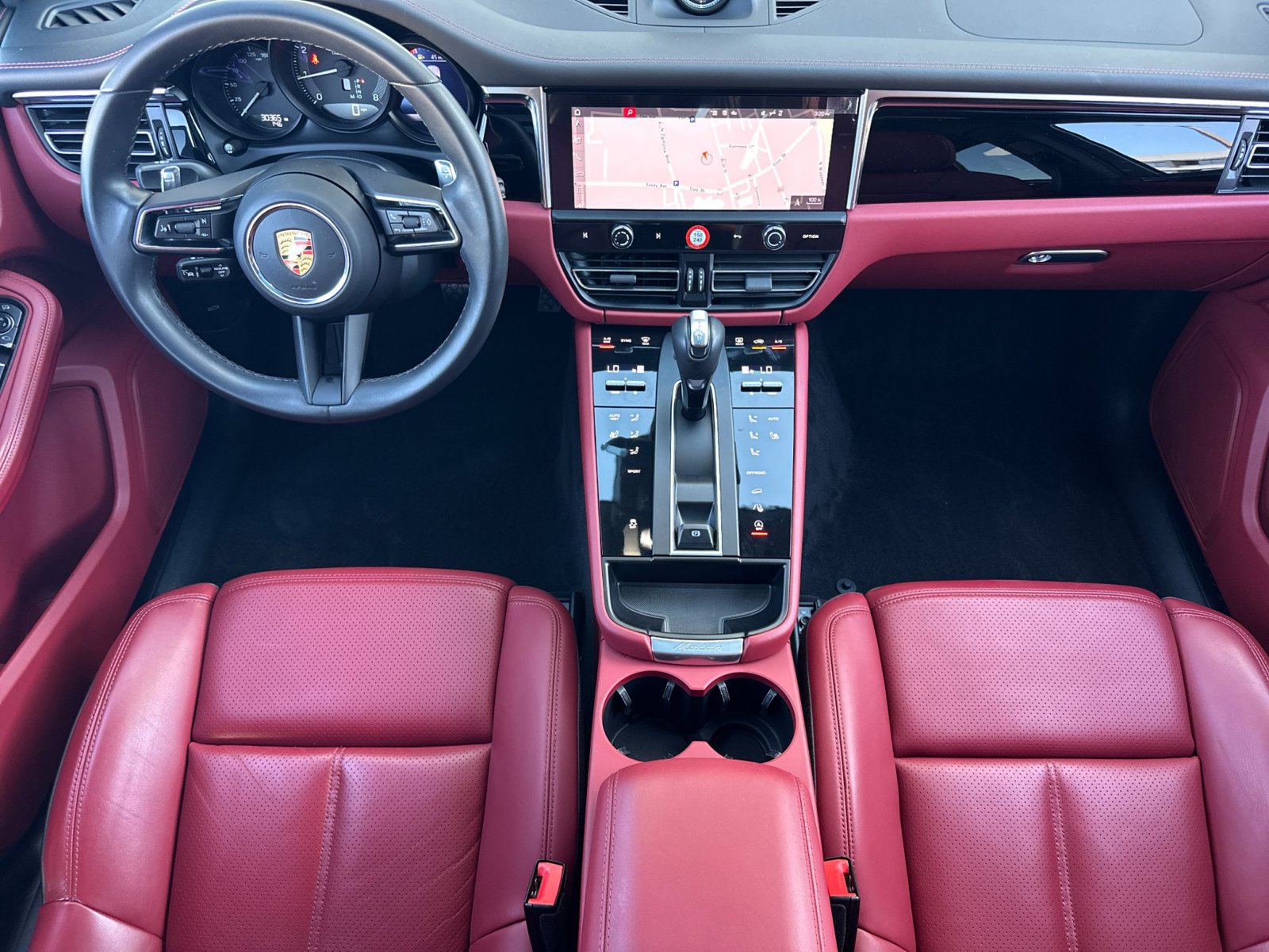 Certified 2023 Porsche Macan AWD/4WD image 7