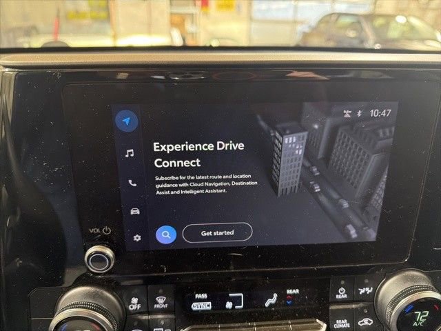 Used 2023 Toyota Highlander L image 13