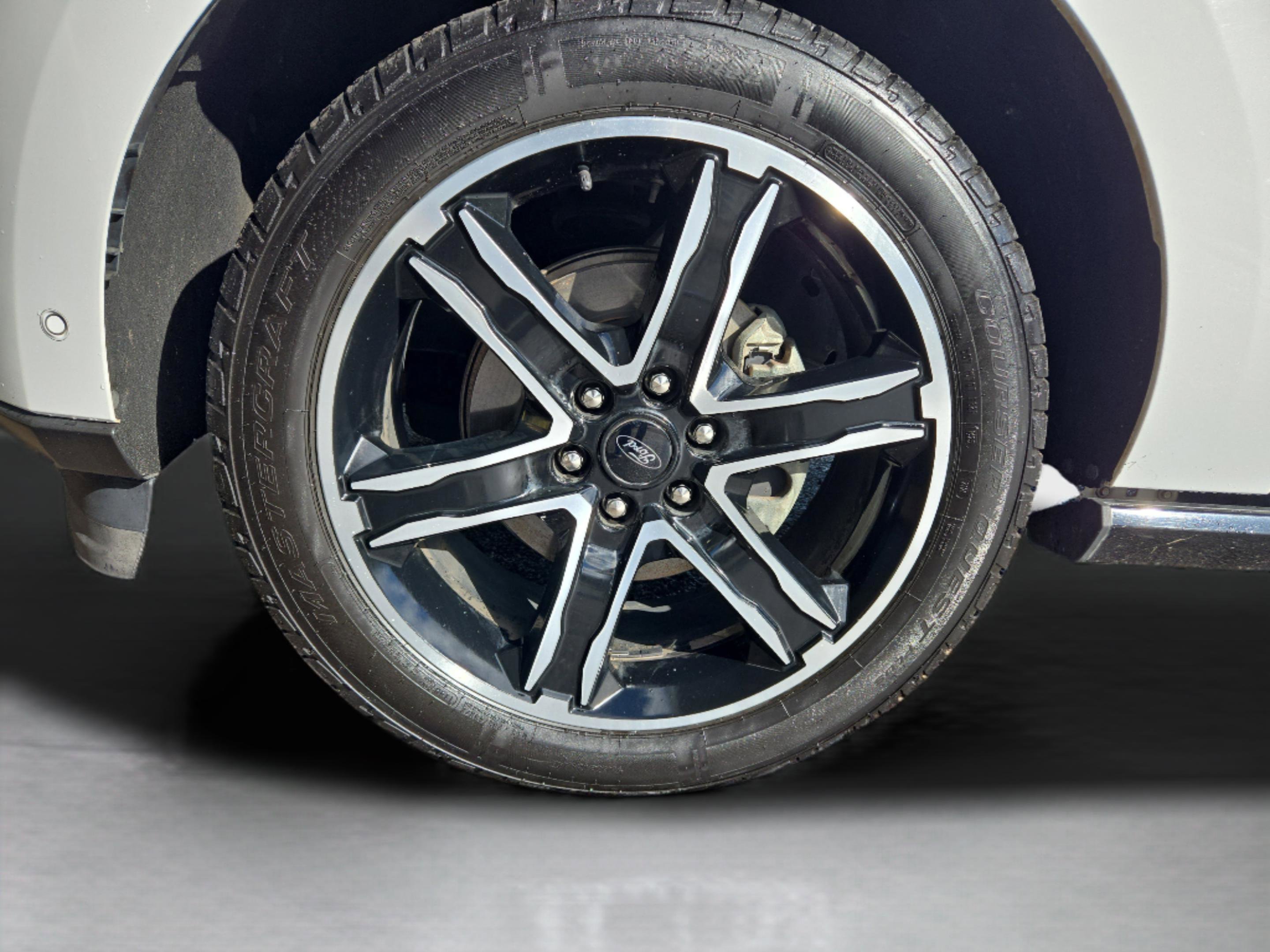 Used 2019 Ford Expedition Limited w/ Equipment Group 303A image 10