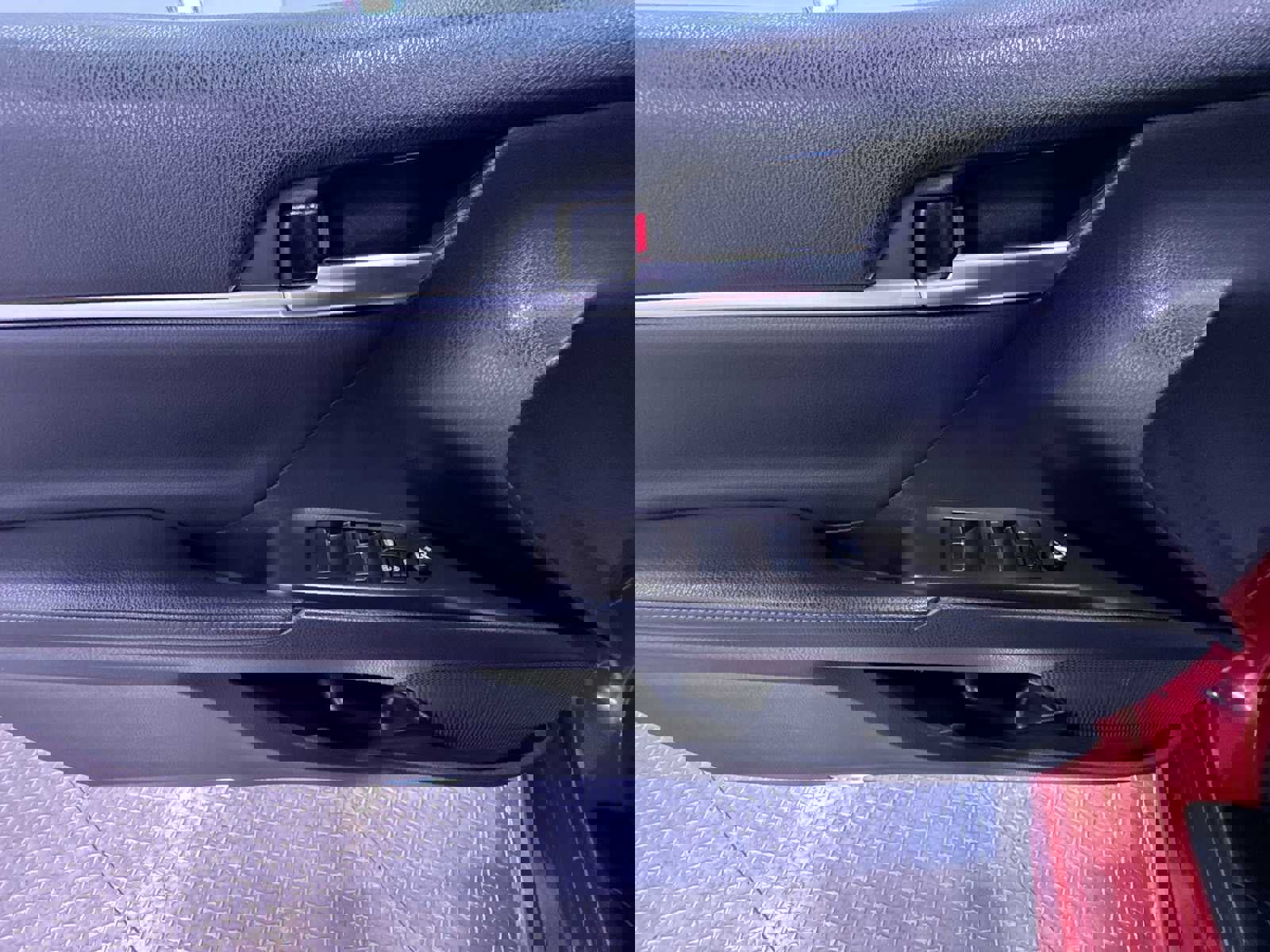 Used 2021 Toyota Camry XSE w/ Navigation Package image 12