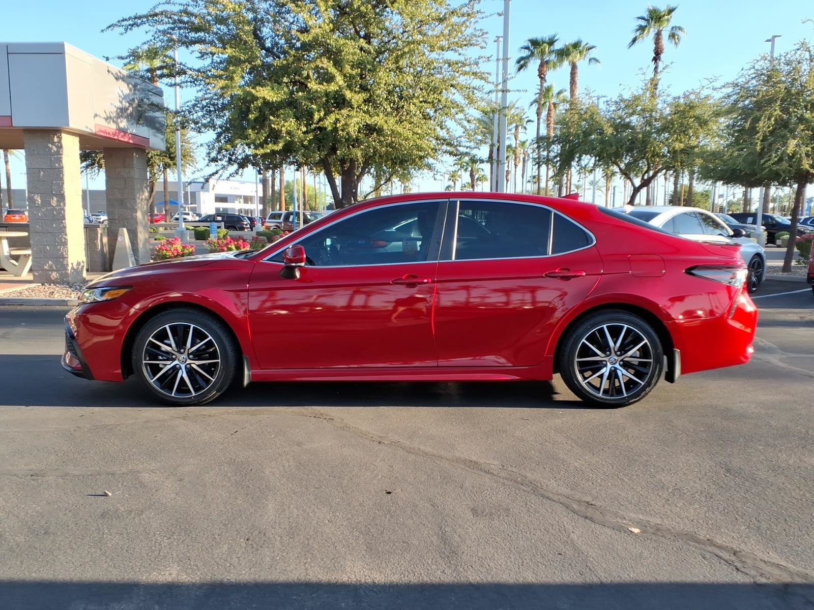 Certified 2024 Toyota Camry SE FWD image 7