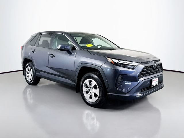 Used 2023 Toyota RAV4 LE AWD/4WD image 8