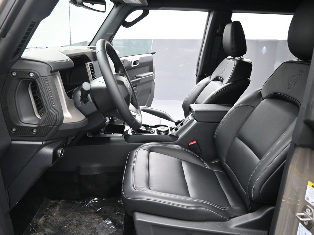 New 2026 Ford Bronco Outer Banks AWD/4WD image 9
