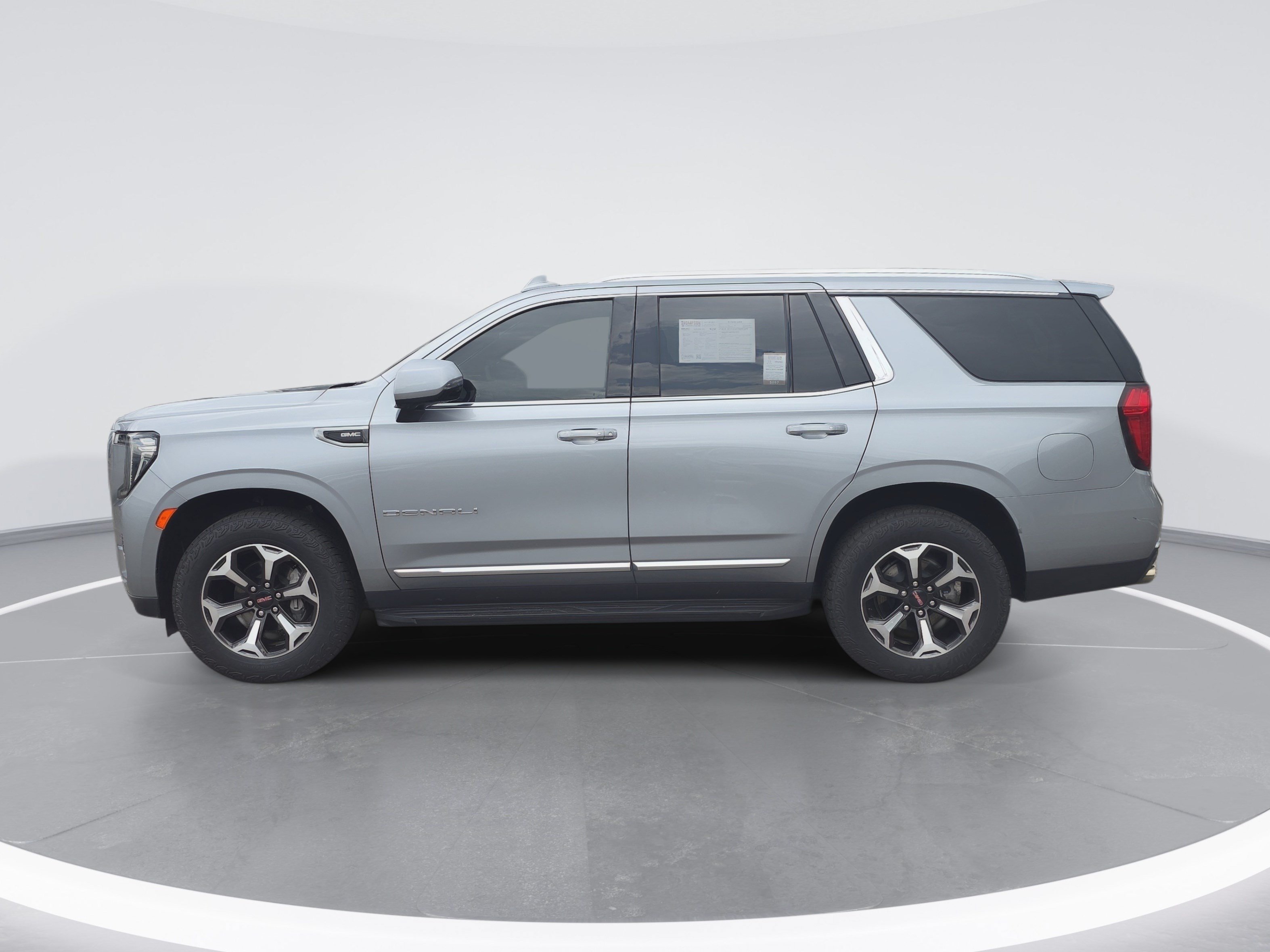 Used 2023 GMC Yukon Denali AWD/4WD image 6