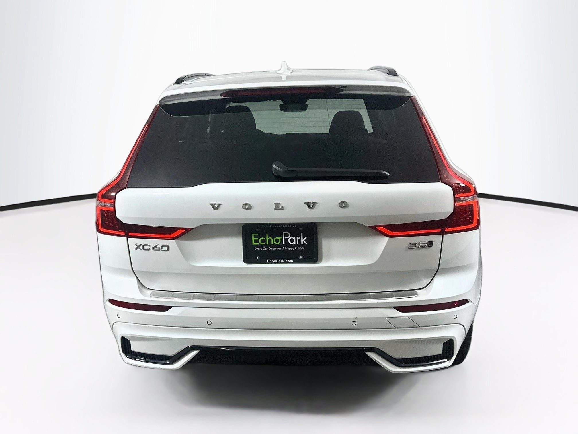 Used 2026 Volvo XC60 B5 Plus AWD/4WD image 7