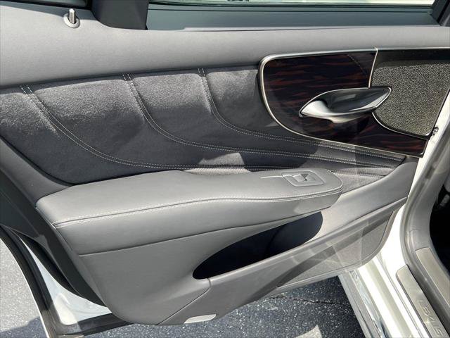 Certified 2023 Lexus LS 500 AWD w/ Luxury Package image 22