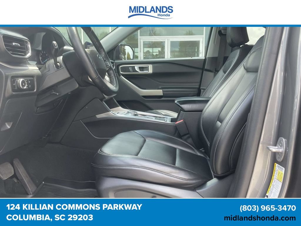Used 2023 Ford Explorer XLT w/ Equipment Group 202A RWD image 16