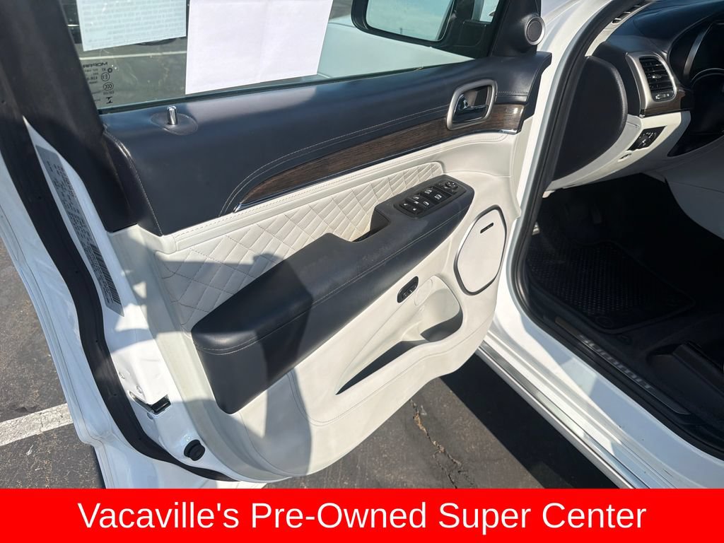 Used 2017 Jeep Grand Cherokee Summit AWD/4WD image 10