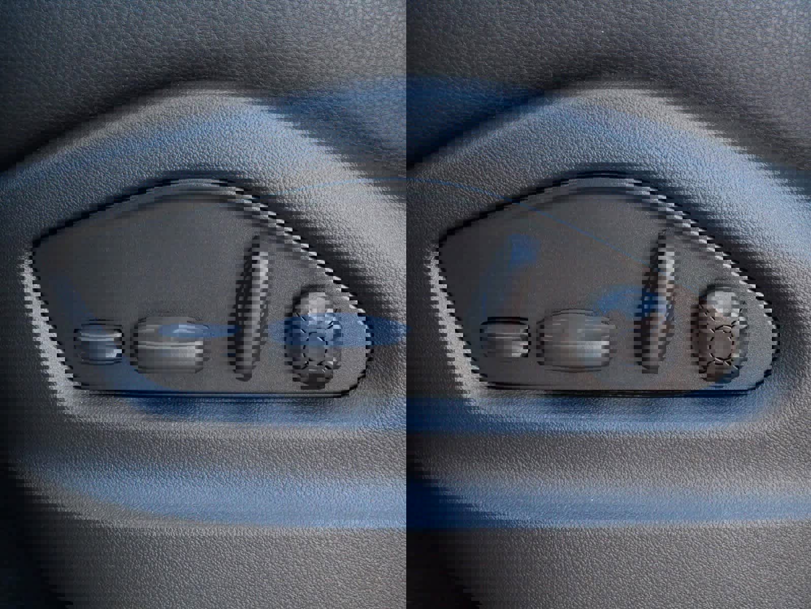 New 2025 Porsche Cayenne image 10