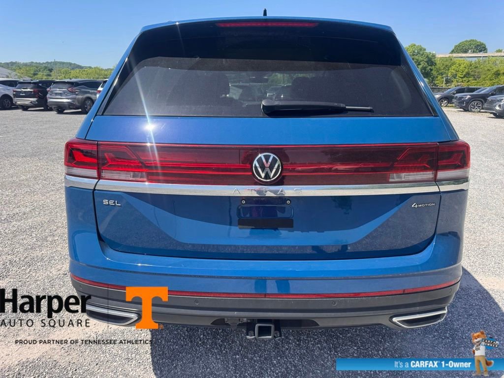 Used 2025 Volkswagen Atlas SEL AWD/4WD image 4