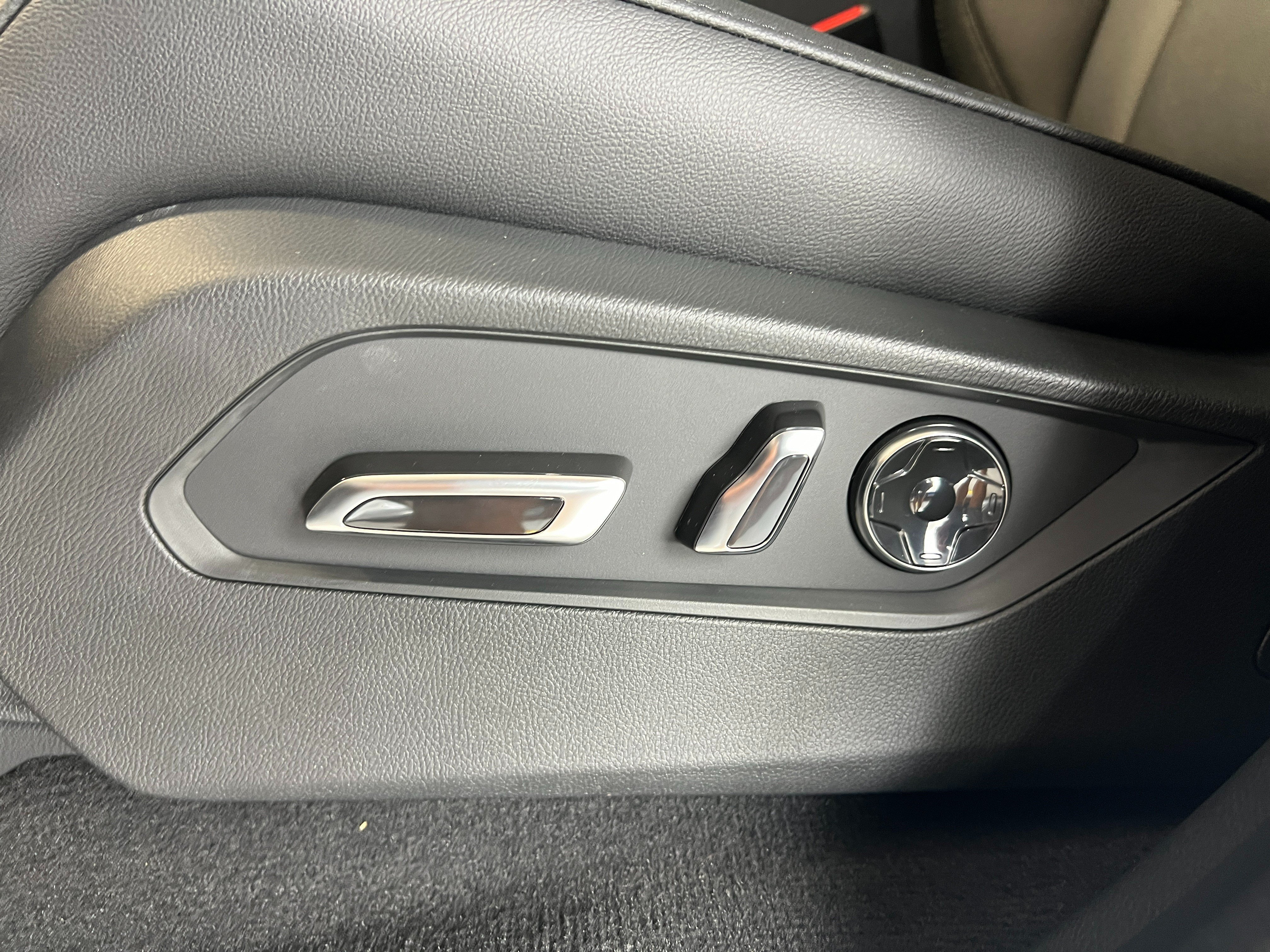 New 2026 Acura MDX SH-AWD image 24