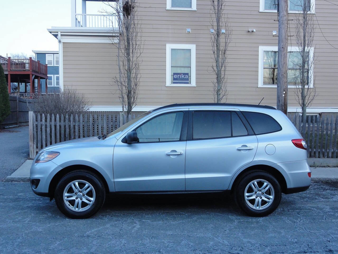 Used 2011 Hyundai Santa Fe GLS image 8