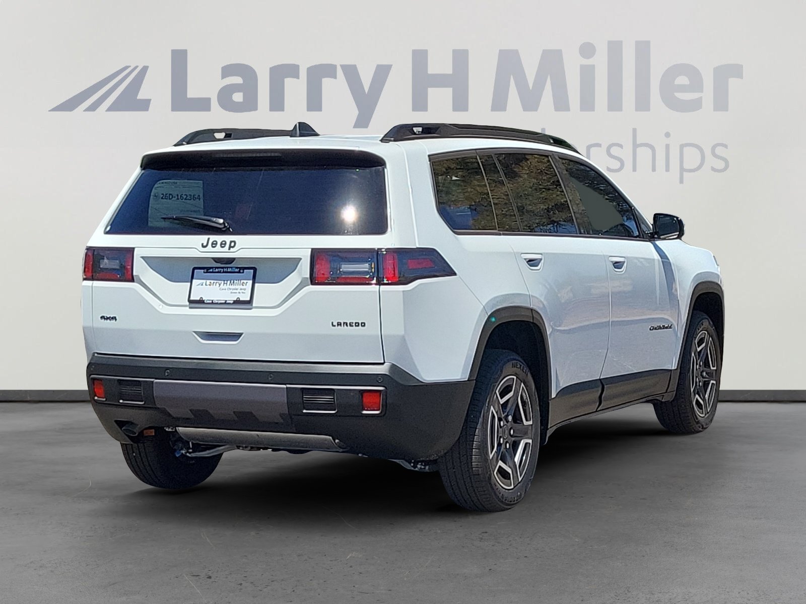 New 2026 Jeep Cherokee Laredo AWD/4WD image 10