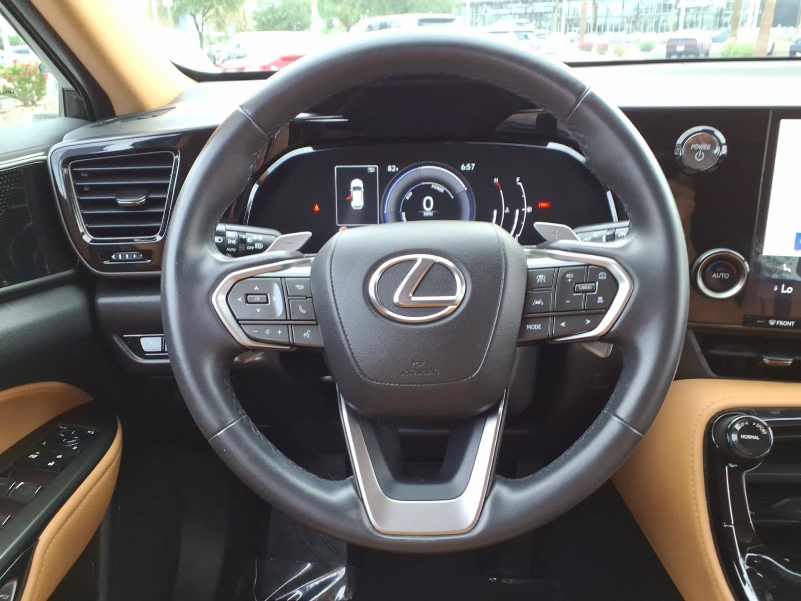Used 2025 Lexus NX 350h AWD image 12