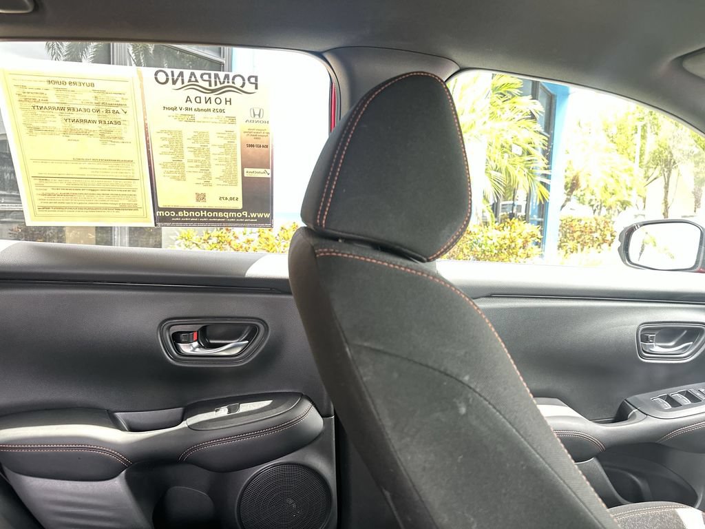 Used 2025 Honda HR-V Sport image 16