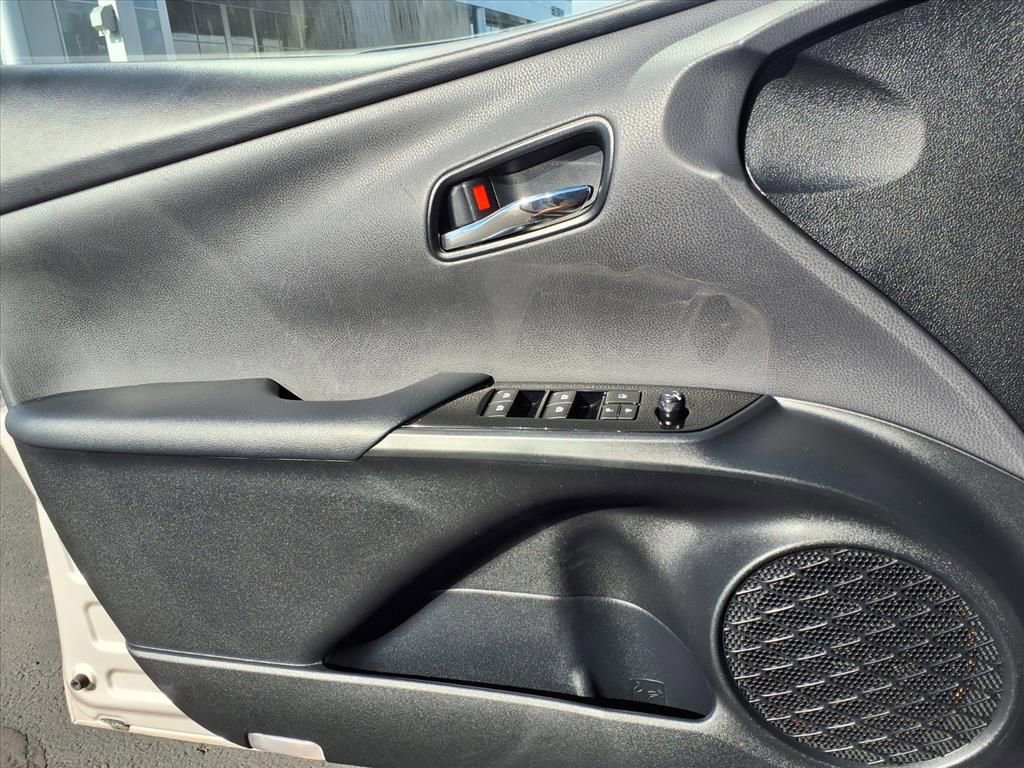 Used 2018 Toyota Prius Prime image 28