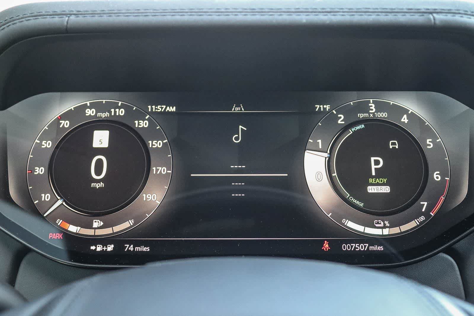 Used 2025 Land Rover Range Rover SE AWD/4WD image 21