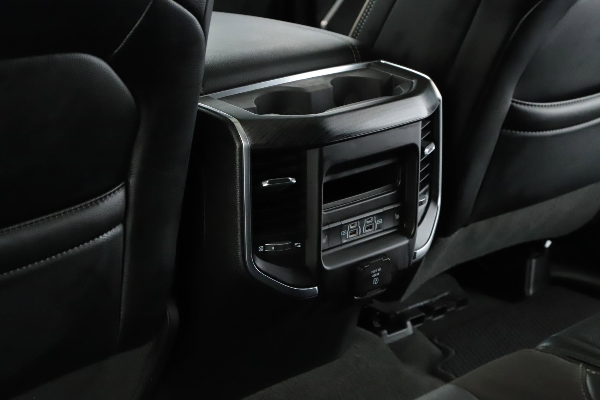 Used 2024 RAM 1500 Laramie AWD/4WD image 6