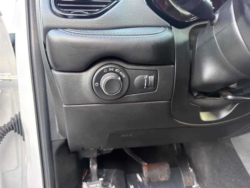 Used 2023 Dodge Durango SXT RWD image 11