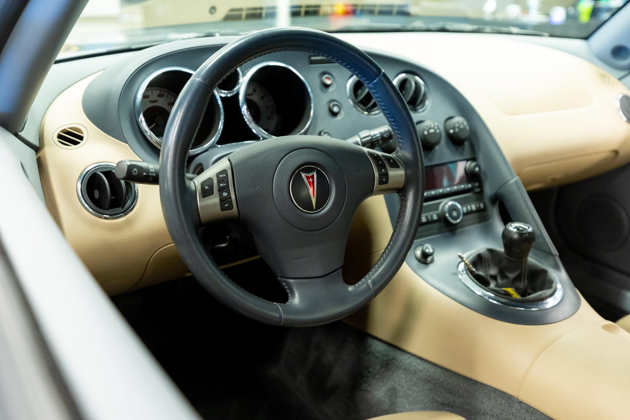Used 2006 Pontiac Solstice Convertible w/ Premium Package RWD image 8