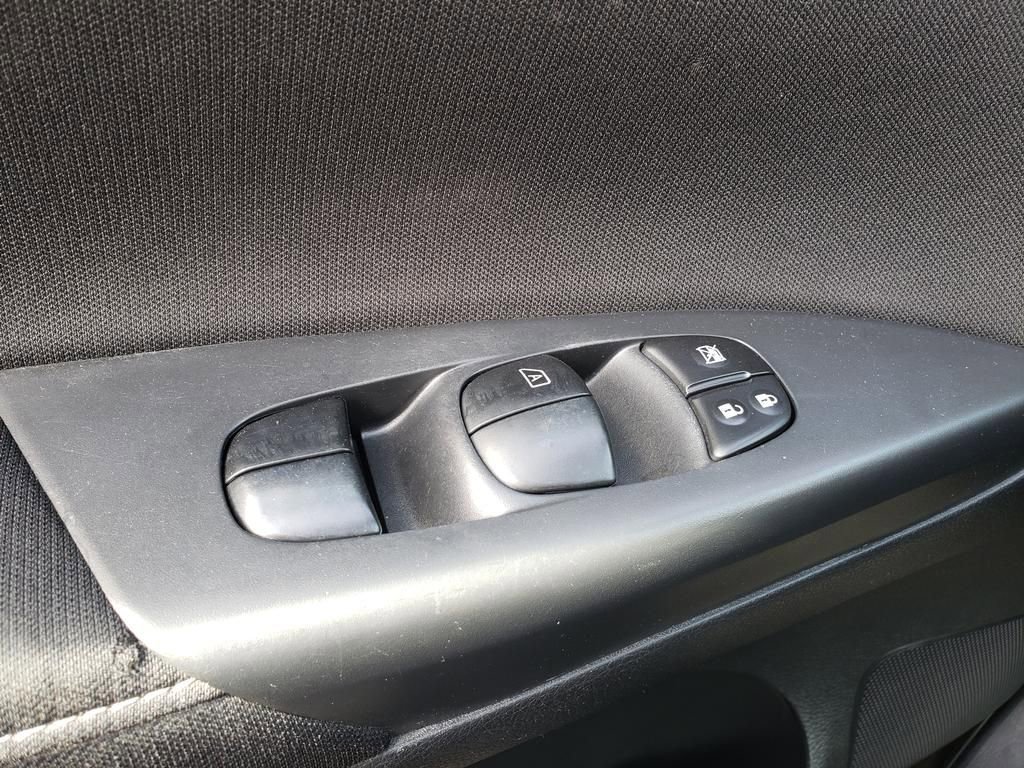 Used 2015 Nissan Sentra SV image 27