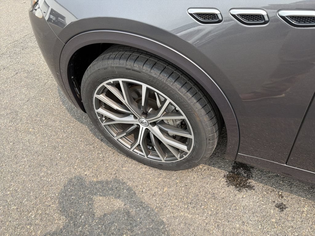 Used 2023 Maserati Grecale GT AWD/4WD image 29