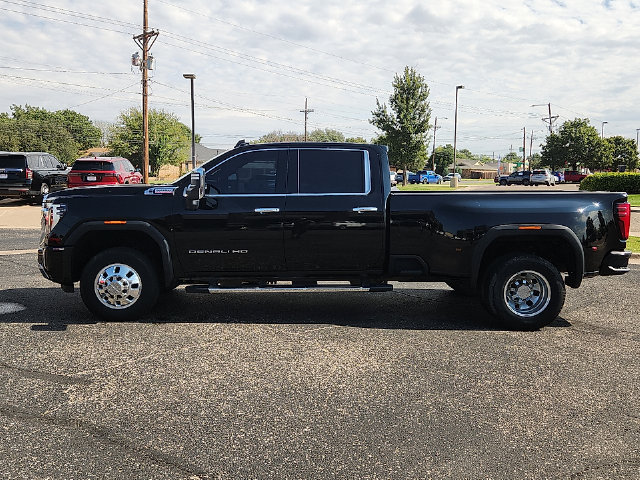 Certified 2024 GMC Sierra 3500 Denali w/ Denali Reserve Package AWD/4WD image 2