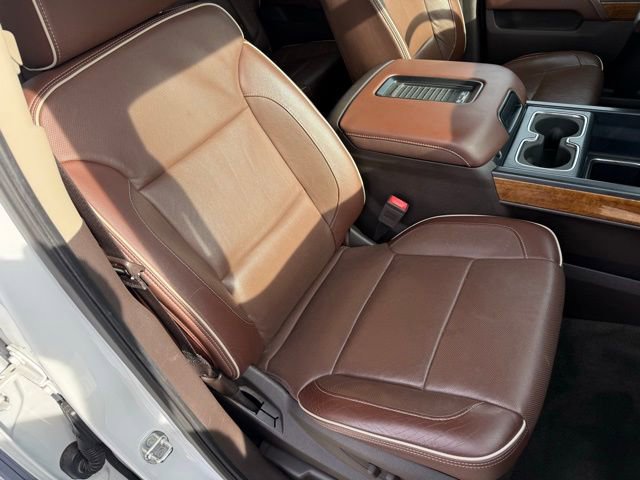 Used 2017 Chevrolet Silverado 1500 High Country image 24