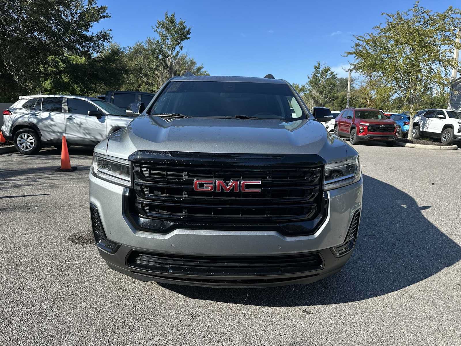 Certified 2023 GMC Acadia SLE w/ Driver Convenience Package AWD/4WD image 9
