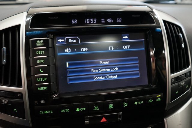 Used 2013 Toyota Land Cruiser image 41