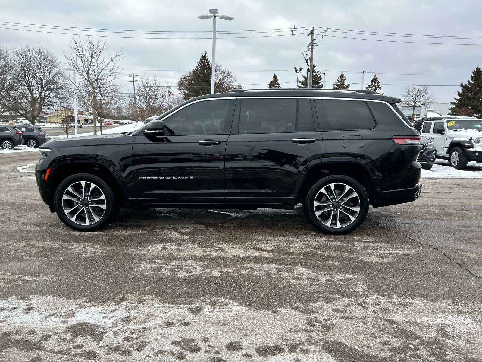 Certified 2023 Jeep Grand Cherokee L Overland w/ Advanced Protech Group III image 22