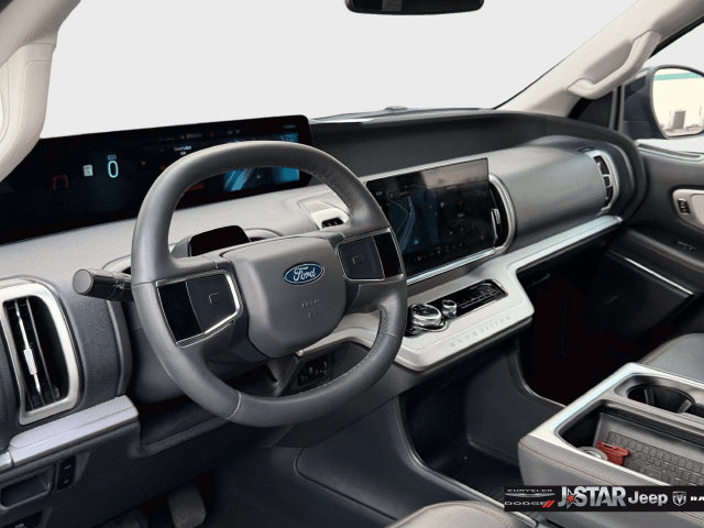 Used 2025 Ford Expedition Active RWD image 33