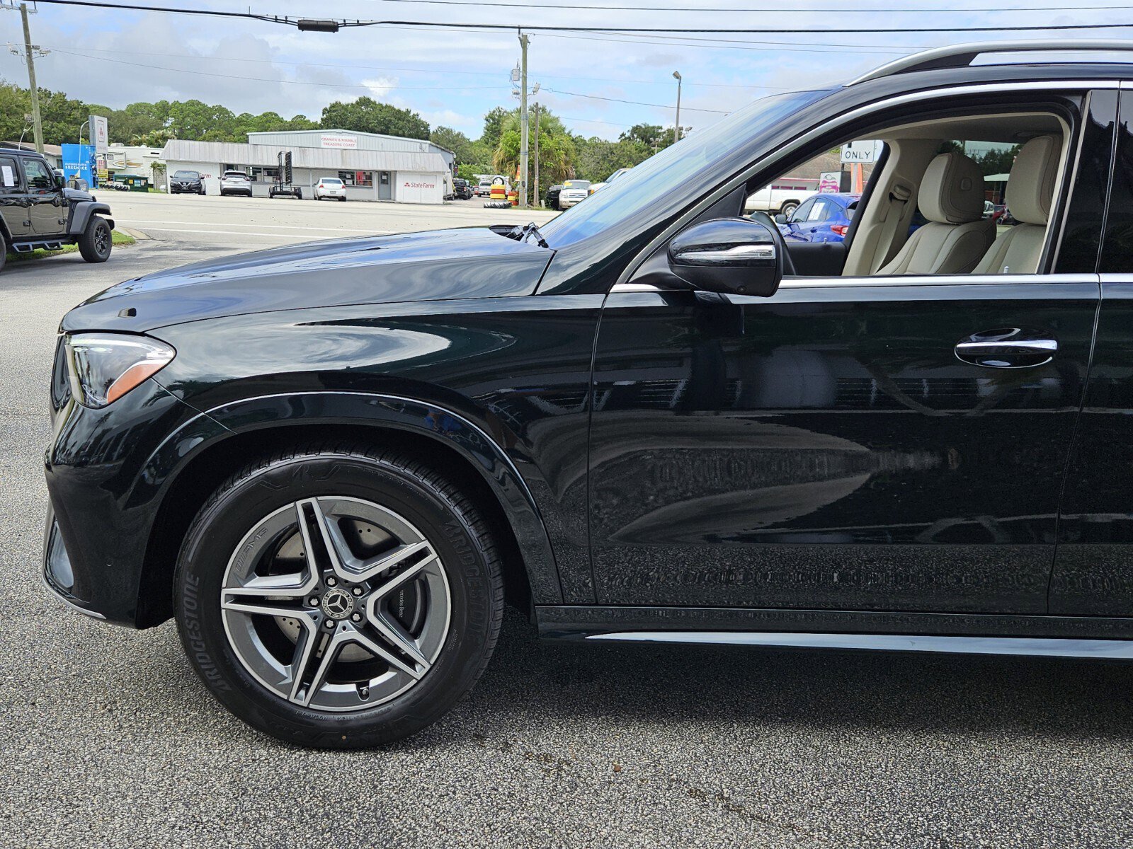 Certified 2025 Mercedes-Benz GLE 450e 4MATIC image 10