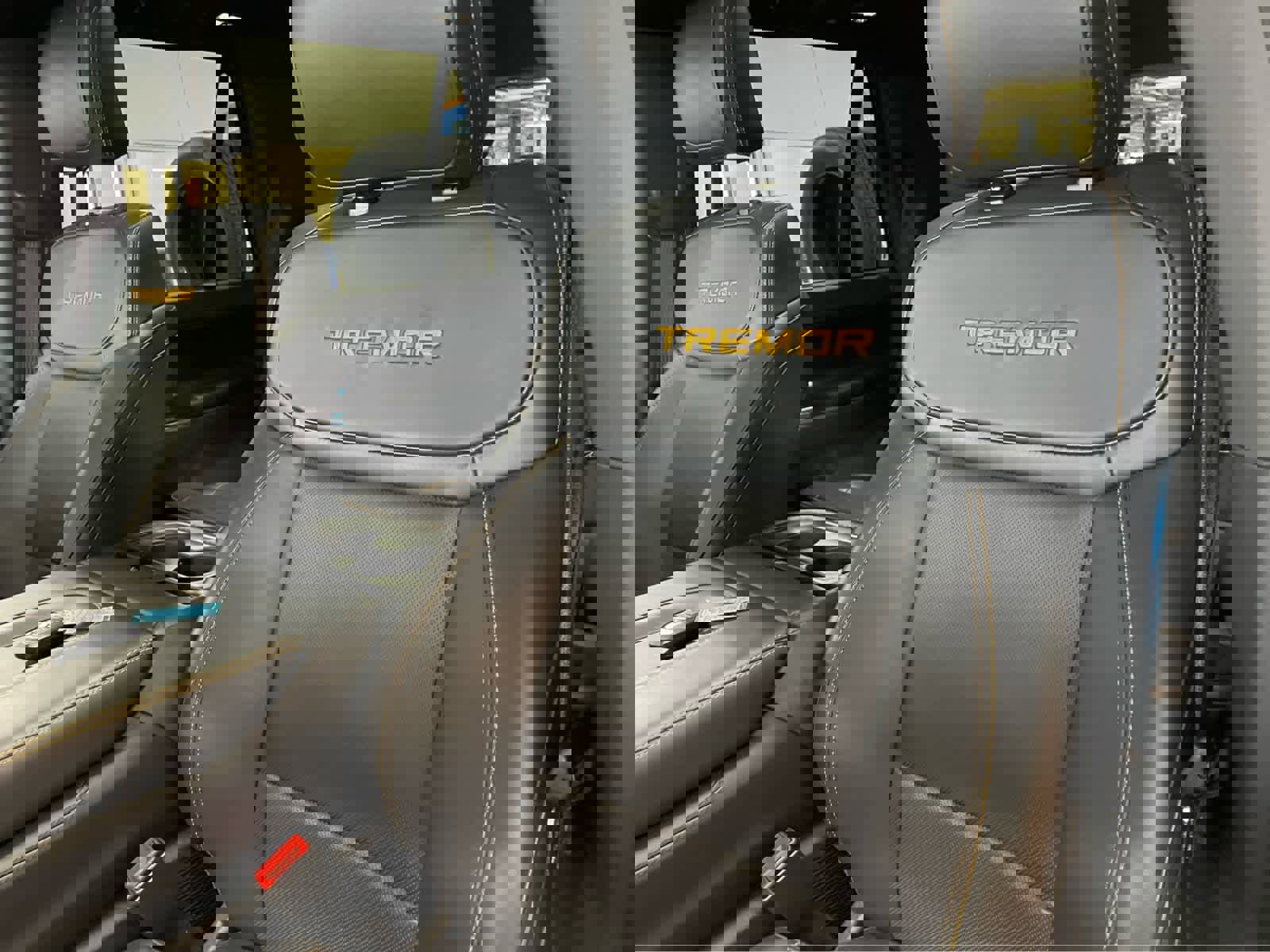 Used 2025 Ford Expedition Tremor AWD/4WD image 19