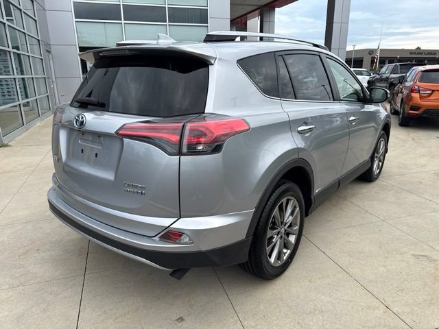 Used 2018 Toyota RAV4 Limited AWD/4WD image 7