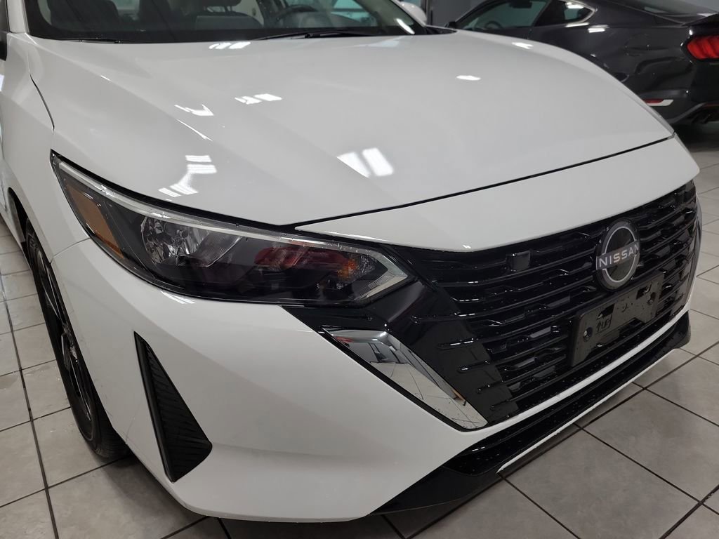 Used 2025 Nissan Sentra SV image 19