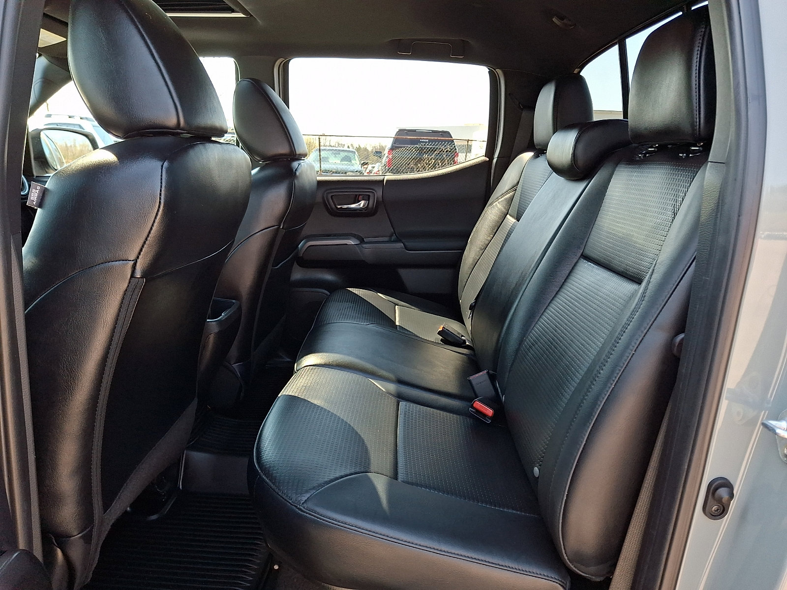 Used 2023 Toyota Tacoma TRD Off-Road w/ TRD Premium Off Road Package image 10