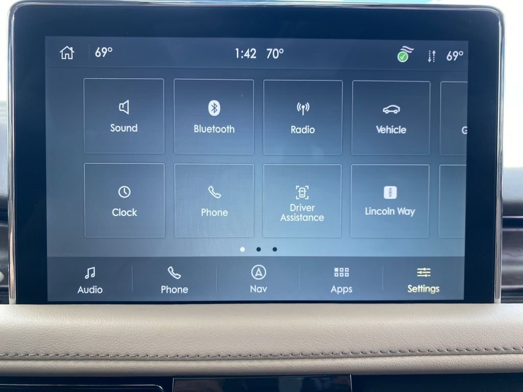 Used 2022 Lincoln Aviator Reserve w/ Elements Package Plus image 44