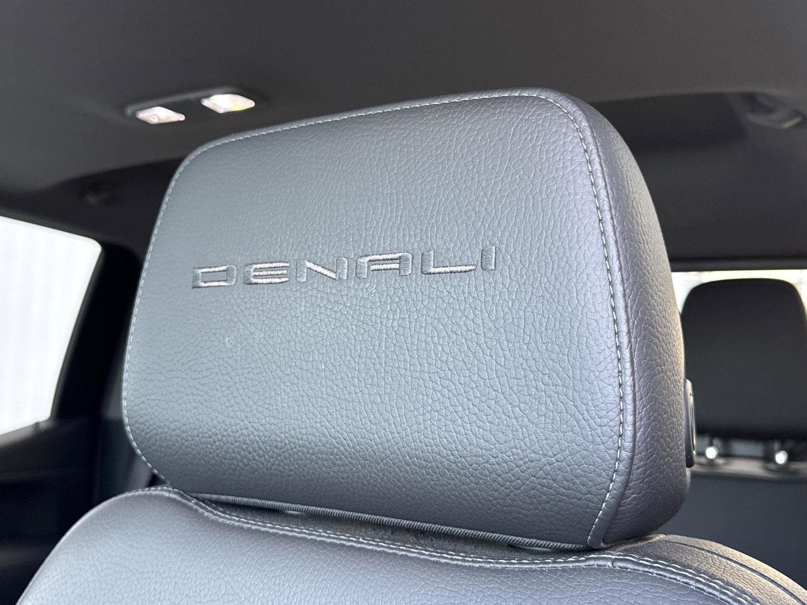 Used 2019 GMC Sierra 1500 Denali w/ Denali Ultimate Package image 16