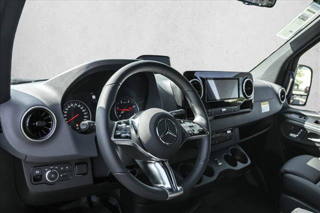 New 2026 Mercedes-Benz Sprinter 2500 image 10